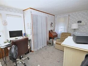 122 Beechwood Ave, Unit 1 in Liverpool, NY - Building Photo - Building Photo