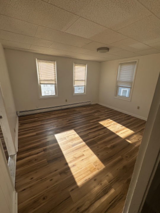 58 Holden St-Unit -2 in Fall River, MA - Foto de edificio