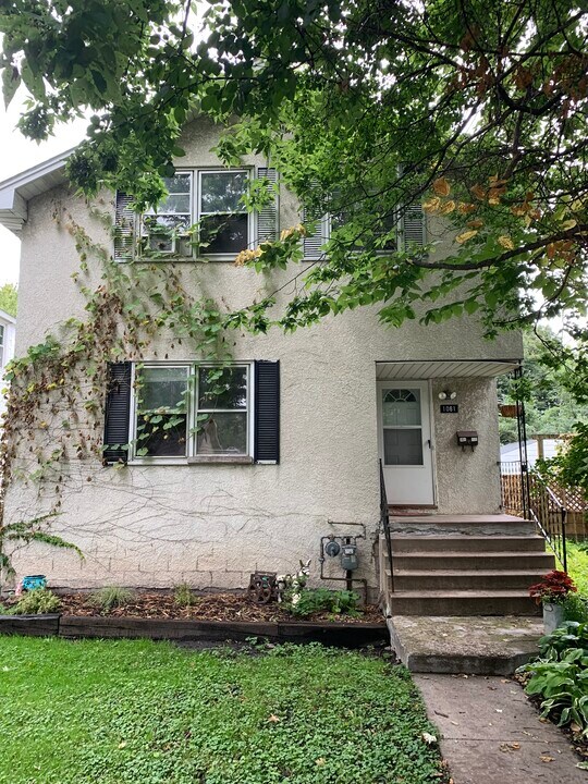 1081 24th Ave SE in Minneapolis, MN - Building Photo