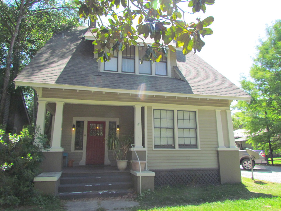 8 Kenneth St in Mobile, AL - Foto de edificio