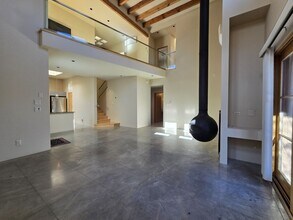 927 Alto St in Santa Fe, NM - Building Photo - Building Photo