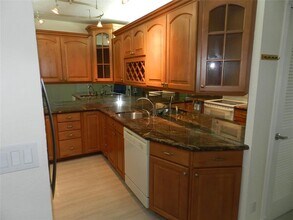 6307 Bay Club Dr in Fort Lauderdale, FL - Building Photo - Building Photo