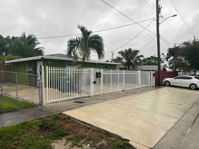 property at 2991 NW 31st Ave
