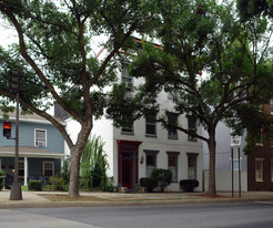 401 S Market St Apartments