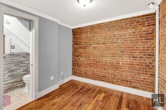 AVE A, Unit 2RS in New York, NY - Foto de edificio - Building Photo