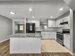 2120 Catalina Dr in Clearwater, FL - Building Photo - Building Photo