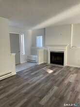 925 Oronoke Rd in Waterbury, CT - Building Photo - Building Photo