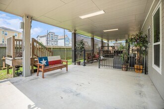 1333 N Meyer Ave in Seabrook, TX - Building Photo - Building Photo