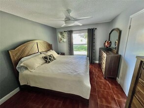 14884 Laguna Beach Cir in Orlando, FL - Foto de edificio - Building Photo