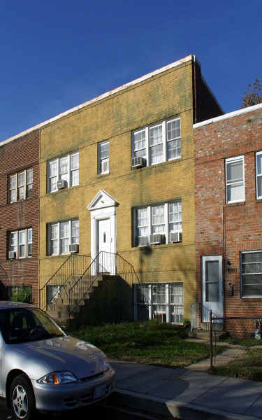 Kingman Flats in Washington, DC - Building Photo - Building Photo