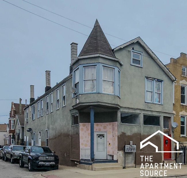 1016 W Cullerton St, Unit 1F