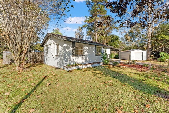 property at 2541 Paul Ave