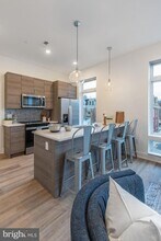 5545 Pulaski Ave, Unit 410 in Philadelphia, PA - Building Photo - Building Photo