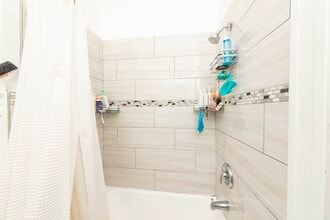 1722 N Mohawk St, Unit 1R in Chicago, IL - Foto de edificio - Building Photo