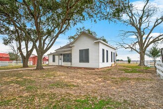 1603 Blase Rd in Rosenberg, TX - Foto de edificio - Building Photo