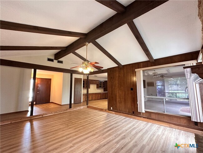 202 Oak Ridge Dr in San Marcos, TX - Building Photo - Building Photo