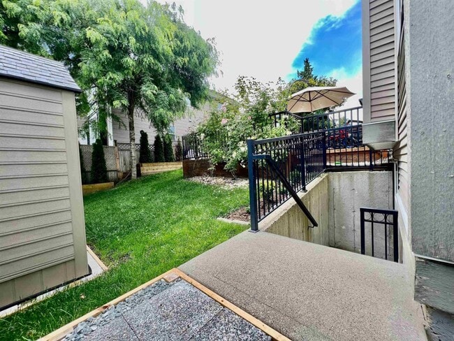 16594 61 in Surrey, BC - Building Photo - Building Photo