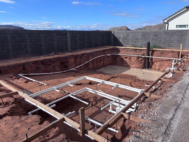5291 W 2040 S in Hurricane, UT - Building Photo - Building Photo