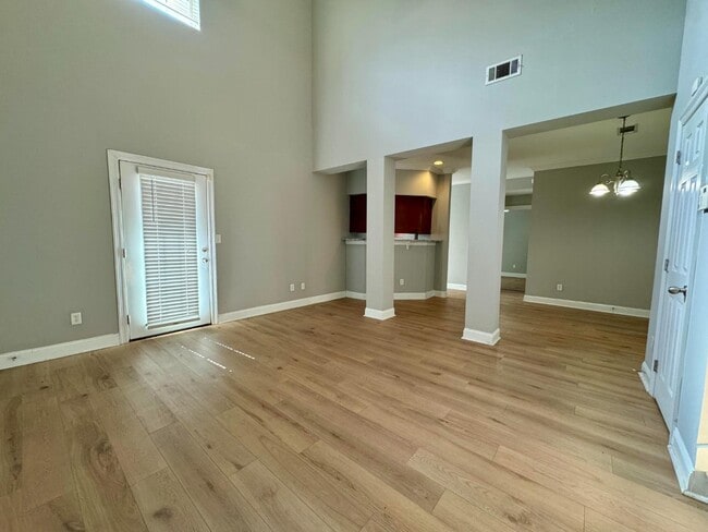 property at 3218 Veterans Memorial Pkwy