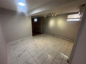 17-19-19 New Haven Ave in Queens, NY - Building Photo - Building Photo
