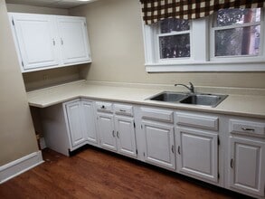 173 Pearl St, Unit Apartment 2 in Essex Junction, VT - Foto de edificio - Building Photo