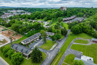Canterbury Hall Condominiums in Nashville, TN - Foto de edificio - Building Photo