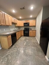 650 W Monroe Ave in Jonesboro, AR - Building Photo - Building Photo