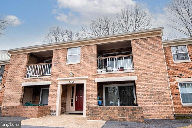 property at 5806 Cove Landing Rd