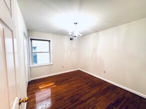 161 W 53rd St in Bayonne, NJ - Building Photo - Building Photo