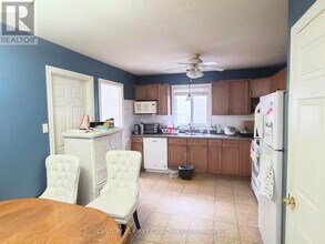 567 Sprucewood Dr in London, ON - Building Photo - Building Photo