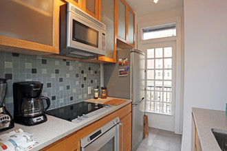 Furnished Rittenhouse Square One Bedroom Apt in Philadelphia, PA - Building Photo - Interior Photo