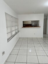 22 Avenue, NW Flagler St in Miami, FL - Building Photo - Building Photo