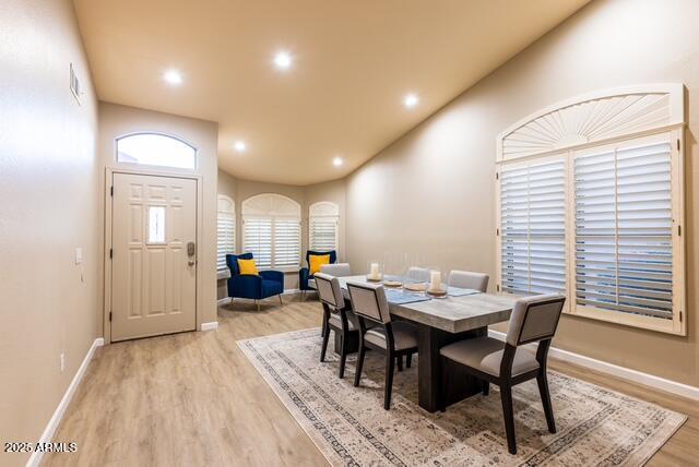 4421 E Lone Cactus Dr in Phoenix, AZ - Building Photo - Building Photo