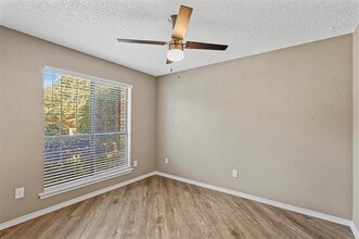 4043 St Christopher Ln in Dallas, TX - Building Photo - Building Photo