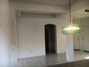 13972 N Trade Winds Way in Oro Valley, AZ - Building Photo - Building Photo