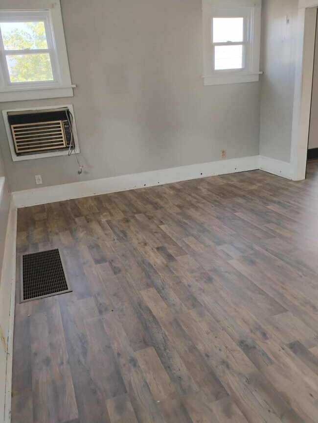 16 Trader St in Uniontown, PA - Building Photo - Building Photo