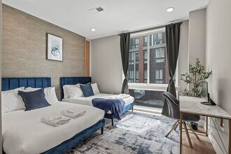 916 N Delaware Ave, Unit SI ID1055891P in Philadelphia, PA - Foto de edificio - Building Photo