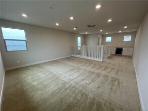145 Denali in Lake Forest, CA - Building Photo - Building Photo