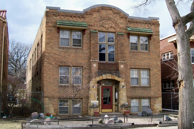 3512 Emerson Ave S in Minneapolis, MN - Foto de edificio - Building Photo