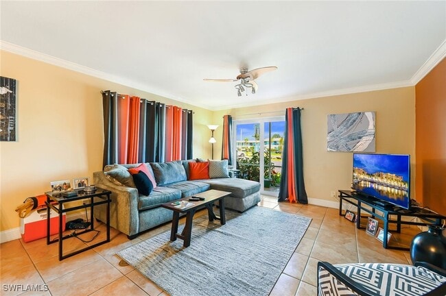 property at 200 Palm Dr