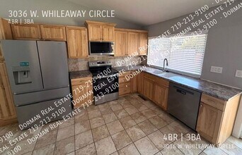 3036 Whileaway Cir E in Colorado Springs, CO - Foto de edificio - Building Photo