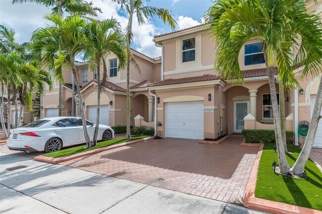 12562 SW 125th Terrace in Miami, FL - Building Photo - Building Photo