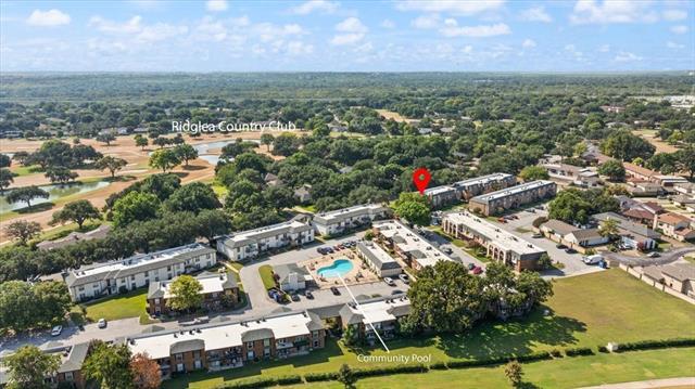 4100 Ridglea Country Club Dr in Fort Worth, TX - Building Photo