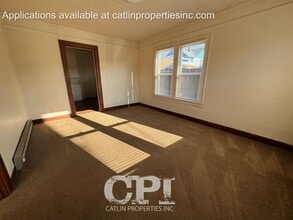 238 B St SW in Castle Rock, WA - Building Photo - Building Photo