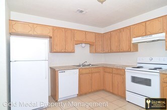 601 N Gilmer St in Killeen, TX - Building Photo - Building Photo