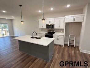 1605 Jefferson Ct in Bellevue, NE - Building Photo - Building Photo