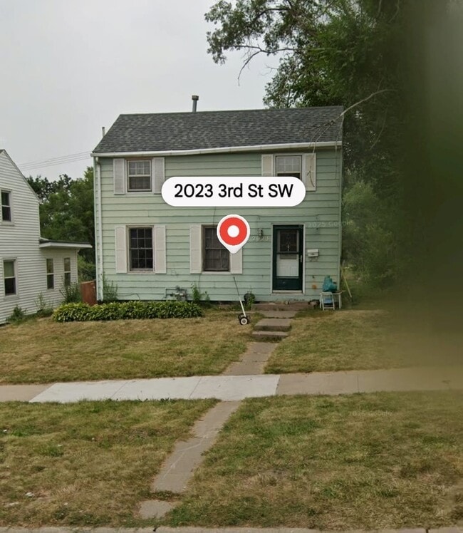 2023 3rd St SW