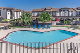 Gables at Richmond Apartments in Houston, TX - Building Photo