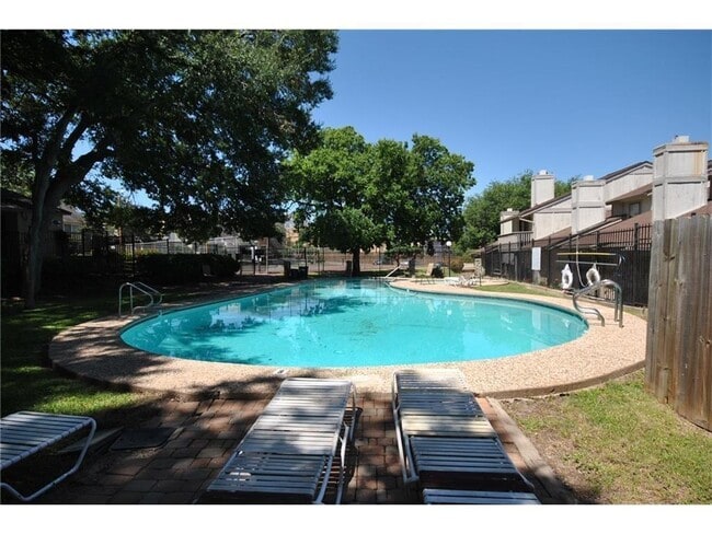 property at 1703 Timberwood Dr