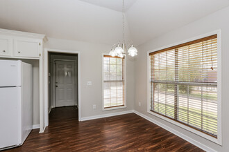 205 Chestnut Dr in Brandon, MS - Building Photo - Building Photo